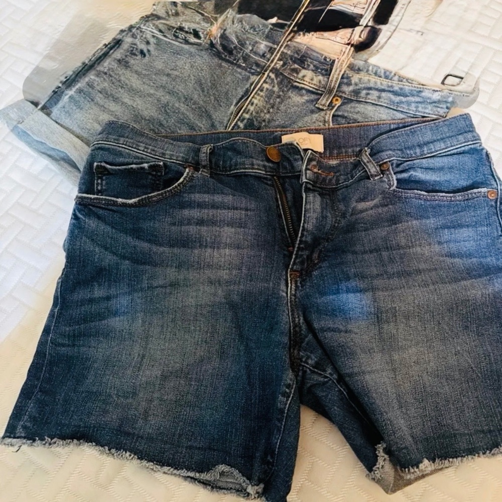 Jean bundle shorts pair